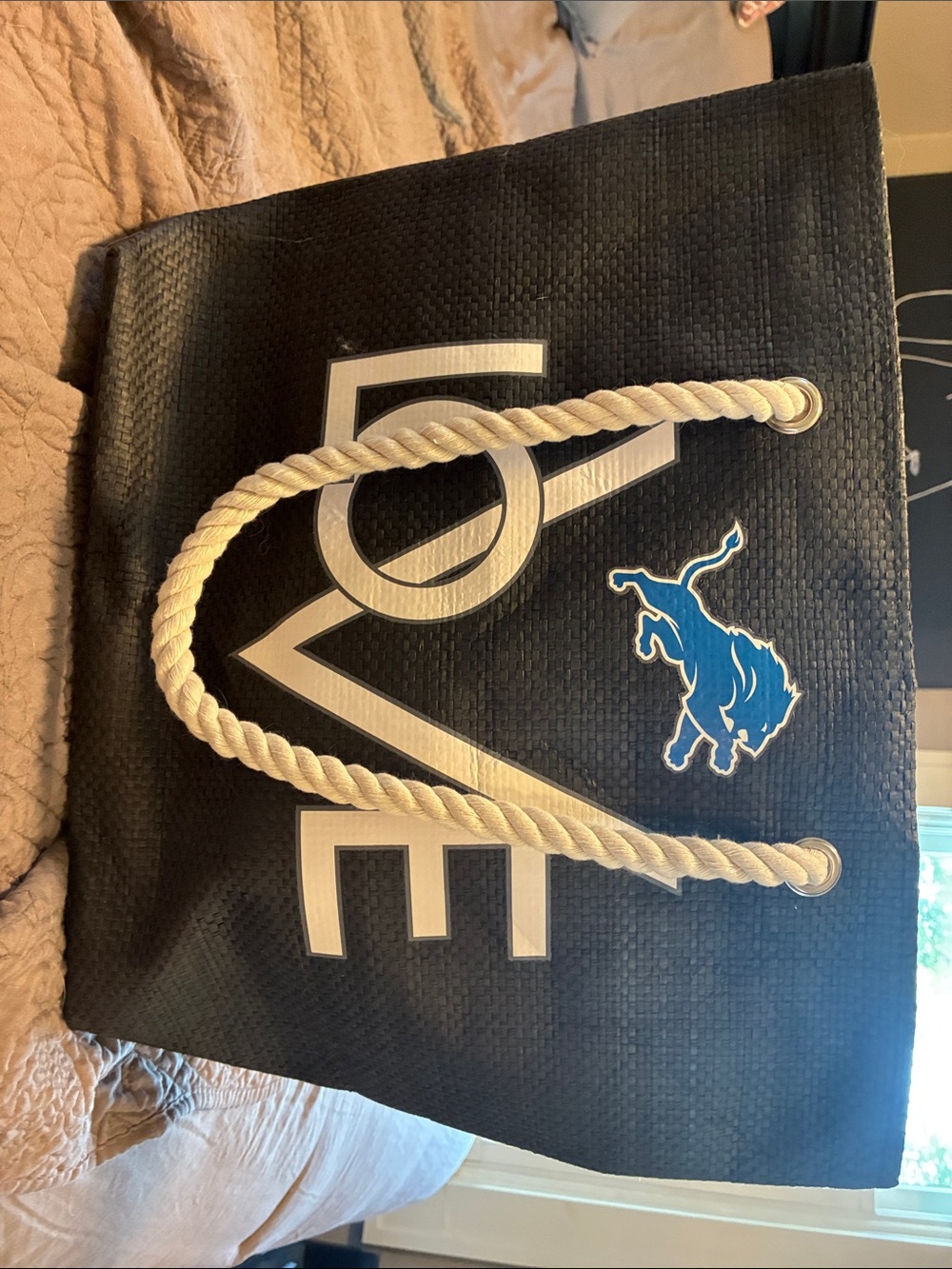 DETROIT LIONS Black Tote with Cream Rope Handles and Blue Lion Accent